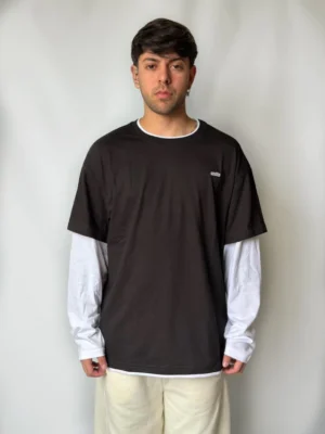 REMERA SHADOW MANGA LARGA NEGRO — Signos Indumentaria, Bahía Blanca