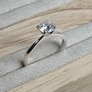 ANILLO SOLITARIO DE PLATA 925 COD: K7240 — Joyería Debernardi, Bahía Blanca