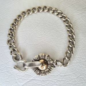 PULSERA ANTIGUA PLATA HECHA A MANO CON ANTIGUA CADENA DE RELOJ Y FLOR CON ORO — Joyería Debernardi, Bahía Blanca