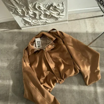 Campera Celene Gamuza — Pipina Showroom, Bahía Blanca