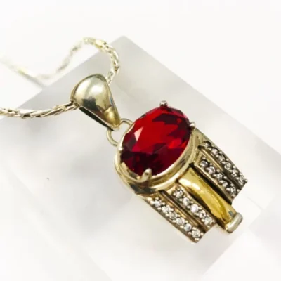 BROCHE CAMAFEO ANTIGUO EN CONCHA NATURAL TALLADO EDUARDIANO — Joyería Debernardi, Bahía Blanca