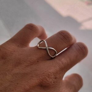 Anillo infinito grande plata 925 t. 18 — Anacletta Accesorios, Bahía Blanca