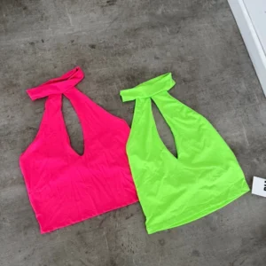 Top Fluo halter — Pipina Showroom, Bahía Blanca