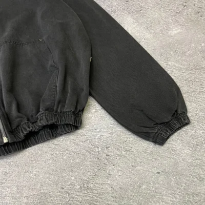 Campera Vaz Bomber de Jean con Capucha Grande y Corte Suelto — NO-END Bahia, Bahía Blanca