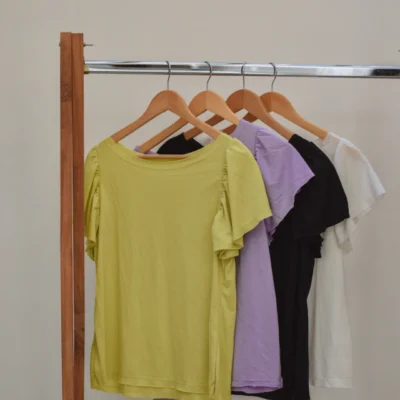 Remera Summernight — Casa Blanca Showroom, Bahía Blanca