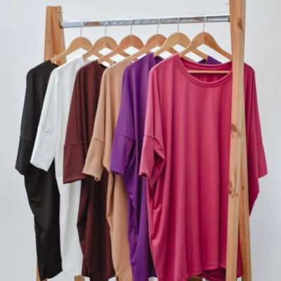 Remera Giulan — Casa Blanca Showroom, Bahía Blanca