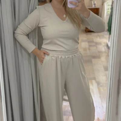 Remera Beatriz — Casa Blanca Showroom, Bahía Blanca