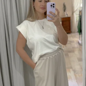 Remera Beatriz — Casa Blanca Showroom, Bahía Blanca
