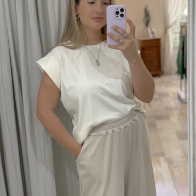 Remera Beatriz — Casa Blanca Showroom, Bahía Blanca