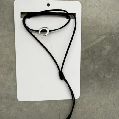 Collar 0445 — GARAGE Showroom, Bahía Blanca