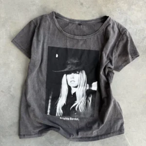 Remera Brigitte — GARAGE Showroom, Bahía Blanca