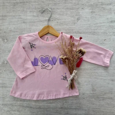 REMERA LOVE ROSA — Oli Baby, Bahía Blanca