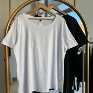 Remera básica u — Mirana Indumentaria, Bahía Blanca