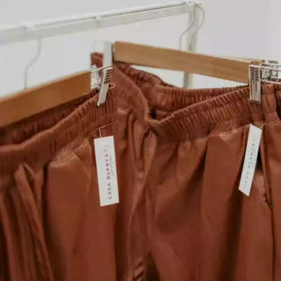 Pantalón Krencia — Casa Blanca Showroom, Bahía Blanca