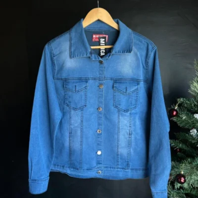 CAMPERA RIDLEY — Mitica Showroom, Bahía Blanca