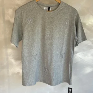 REMERA TACHAS MOÑITOS GRIS — Mitica Showroom, Bahía Blanca