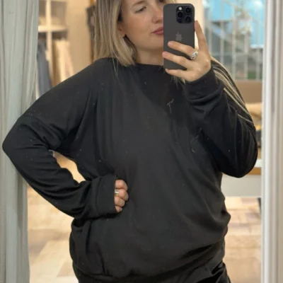 Buzo Esme — Casa Blanca Showroom, Bahía Blanca