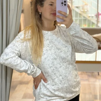 Buzo Esme — Casa Blanca Showroom, Bahía Blanca